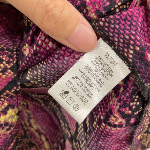 New Michael Michael Kors size 1X Purple Black Split Neck Reptile Print Boho Top - Picture 9 of 11